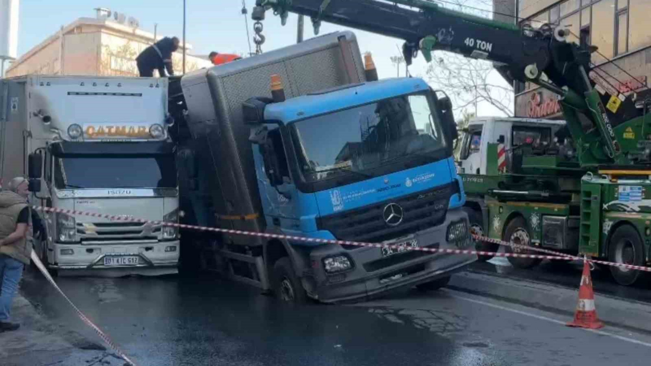 Istanbul Yol Çökmesi2