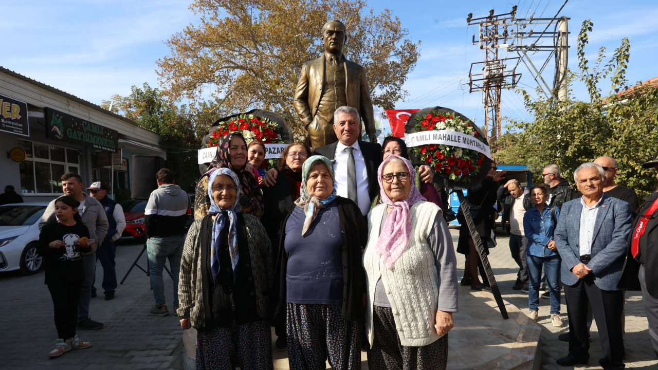 İzmir Güzelbahçe, 10 Kasım’da Atatürk’ün Işığında Yeni Bir Başlangıç Yaptı!