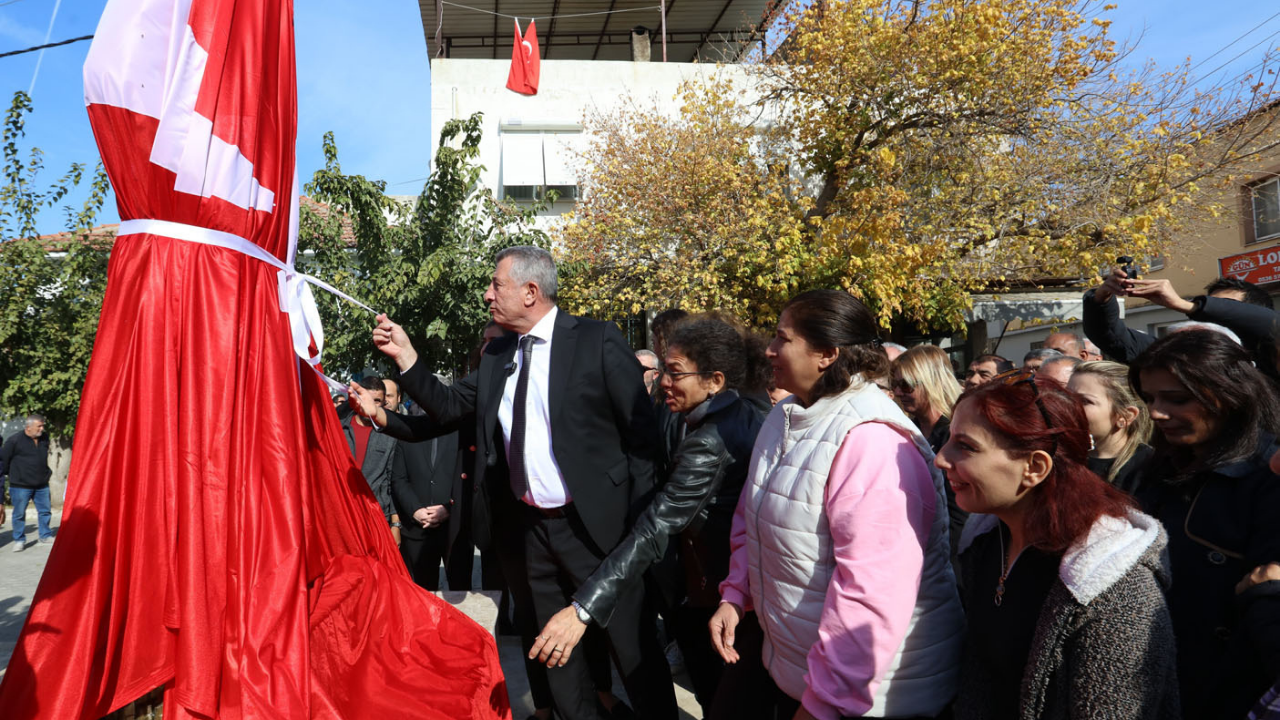 İzmir Güzelbahçe, 10 Kasım’da Atatürk’ün Işığında Yeni Bir Başlangıç Yaptı!1 (2)