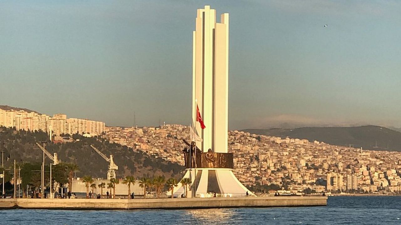 İzmir Karşıyaka'daki Kadına Saygı Müzesi'nin Gururlandıran Hikayesi! (2)