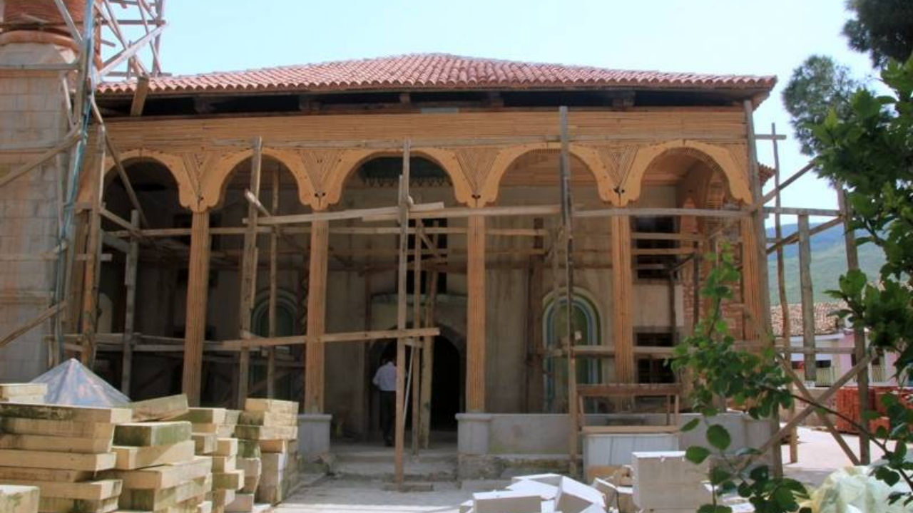 İzmir Kınık'ta 1314 Yılında Yapılmış Çarşı Camii'yi Biliyor Musunuz (1)