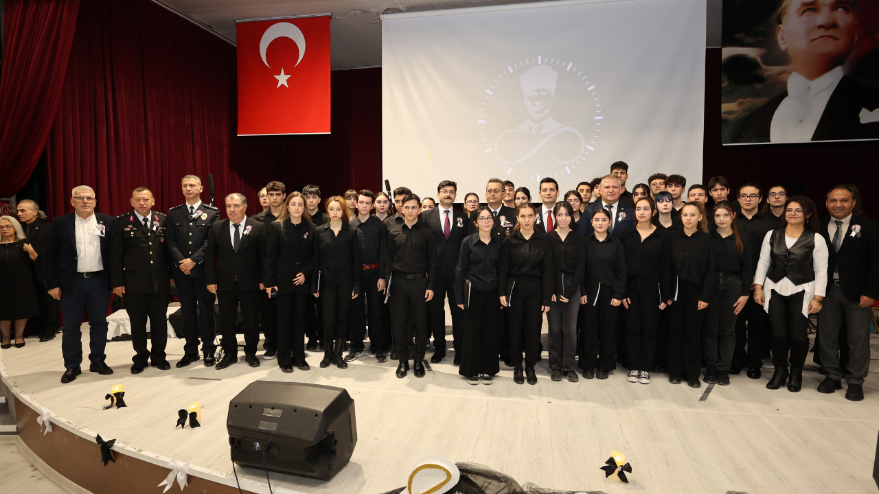 İzmir Urla’da Saygı Ve Özlemle Atatürk’e Vefa!1 (1)