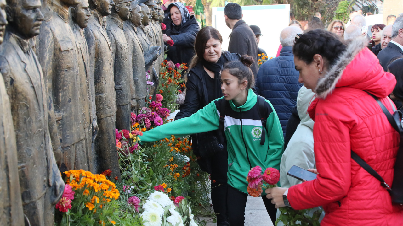 İzmir Urla’da Saygı Ve Özlemle Atatürk’e Vefa!1 (2)