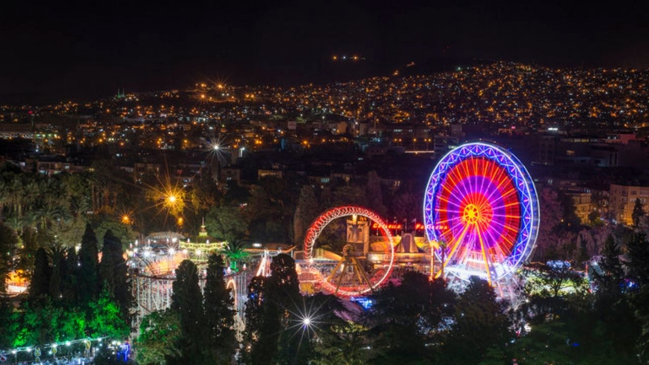 Izmir Kültürpark Lunaparkı