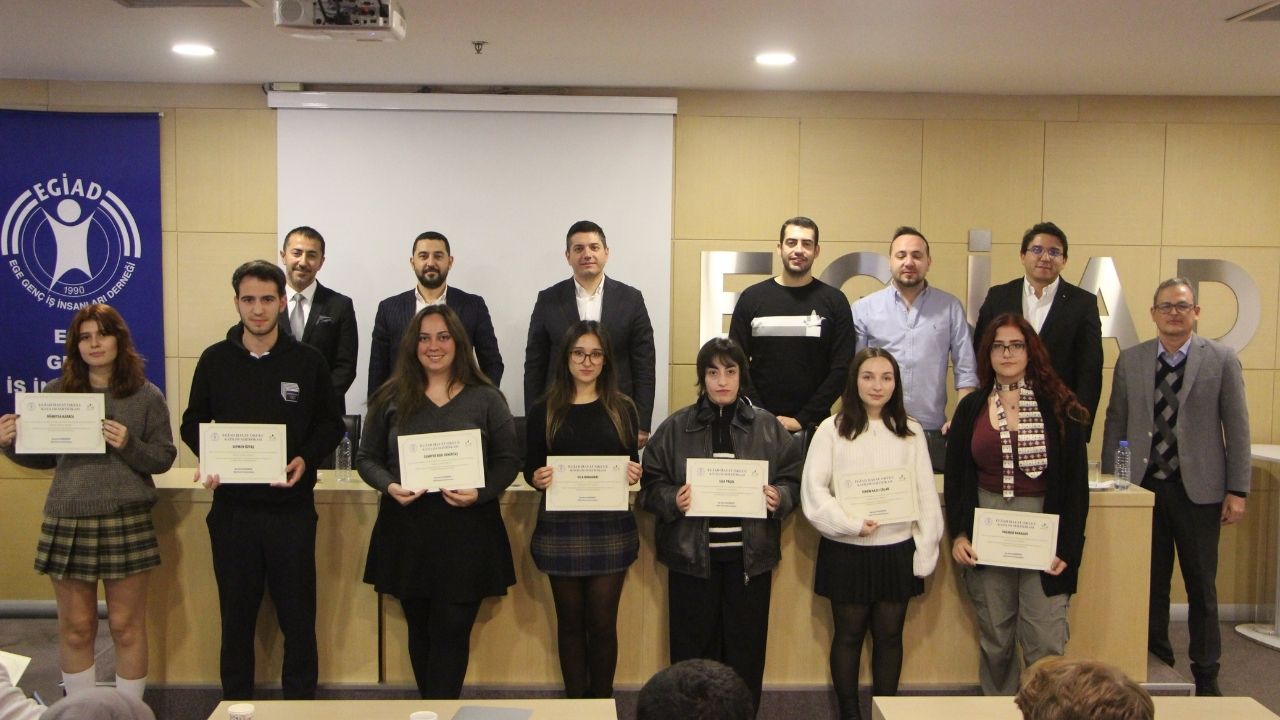 Egi̇ad’dan Gençlere Ilham Hayat Okulu Projesi Mezunlarını Verdi (5)