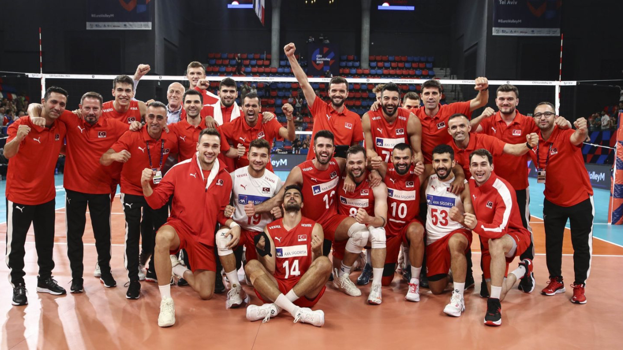 Erkek Voleybolunda Tarih Başarı