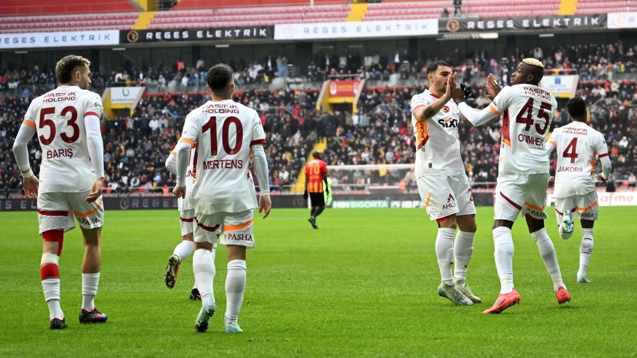 Galatasaray Puan Farkının 8’E Çıkardı