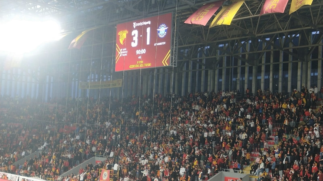 Göztepe Adanaspor Tribün