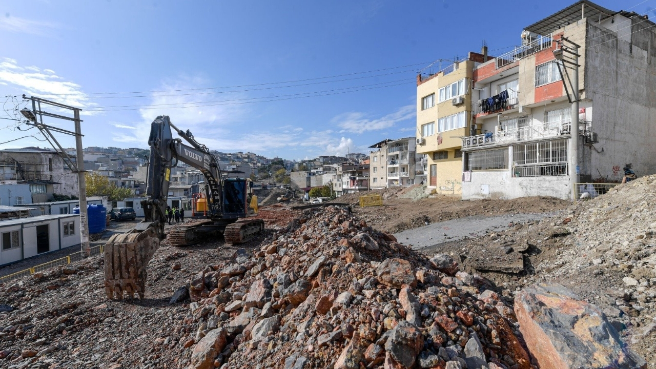 Izmir Karabağlar Yoll