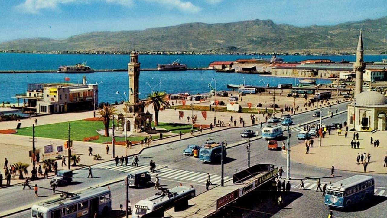 Zamanda Yolculuk İzmir’in Hangi Dönemine Gitmek Isterdiniz (1)