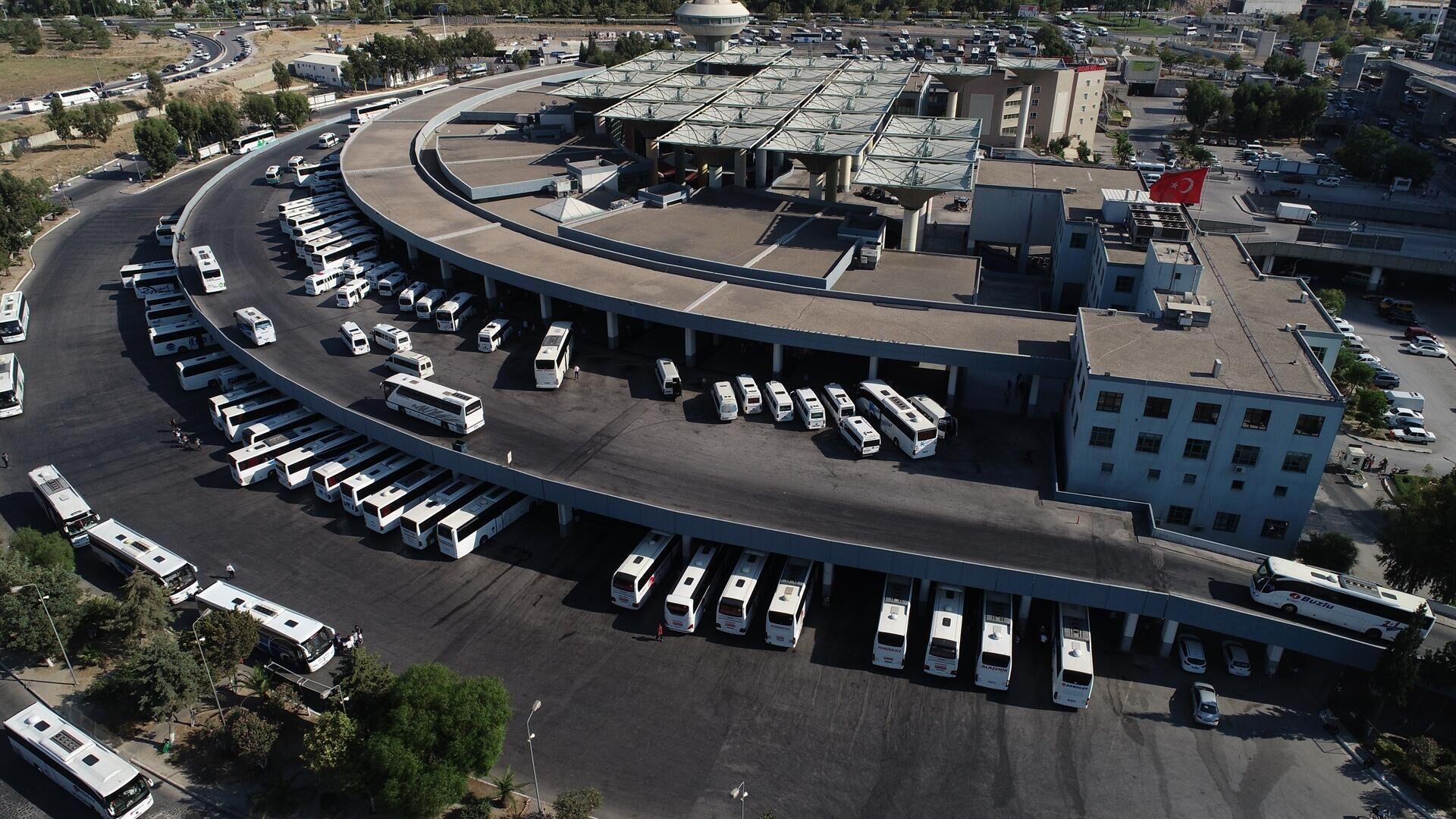 İzmir Otogarı'nda yeni dönem: İZOTAŞ davayı kaybetti, terminal Büyükşehir Belediyesi'ne geçti