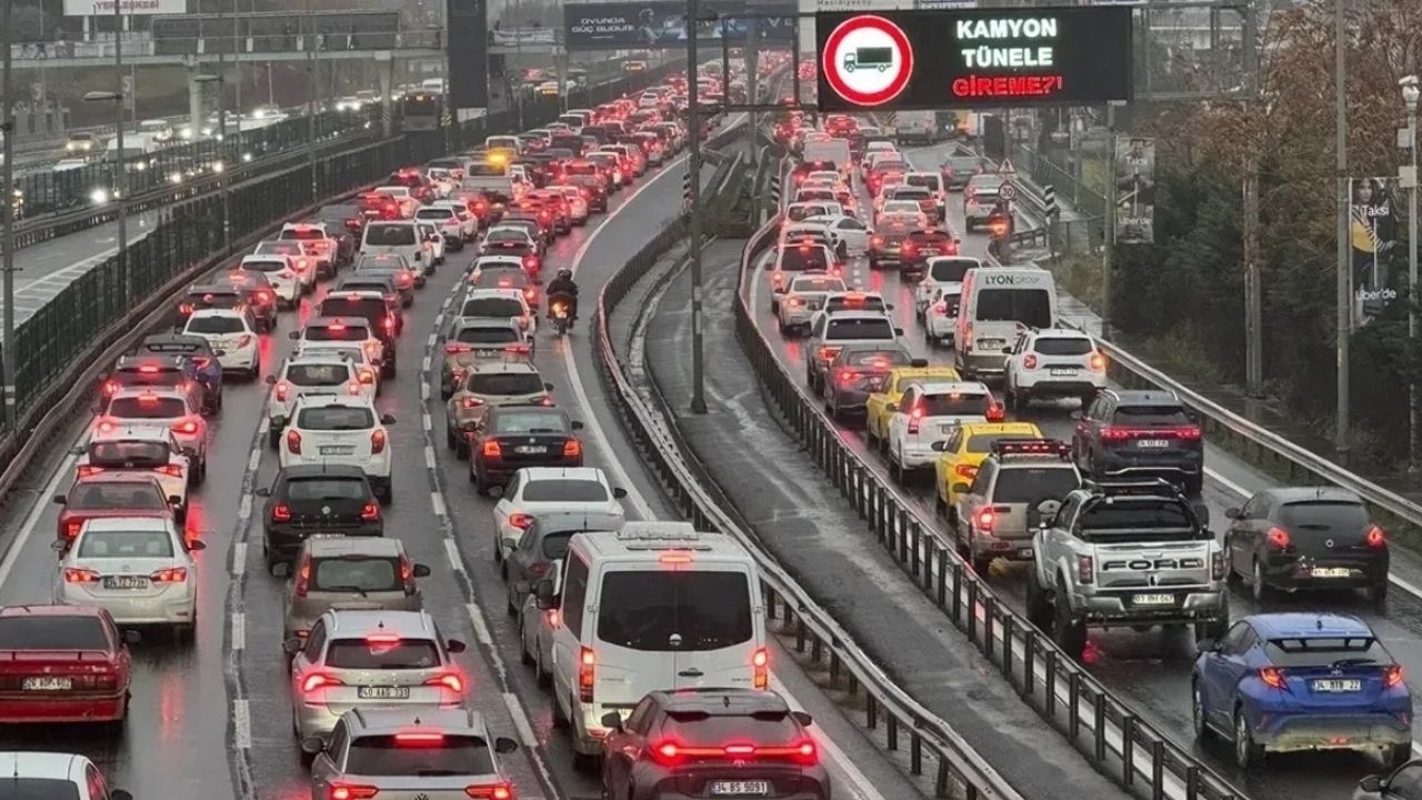 İzmirlilere Sorduk Sizce Büyük Şehirlerin Ulaşım Planlamasında Nerede Hata Yapılıyor (3)