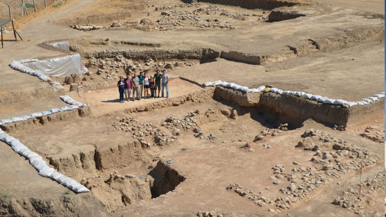 Yeşilova Höyüğü (1)