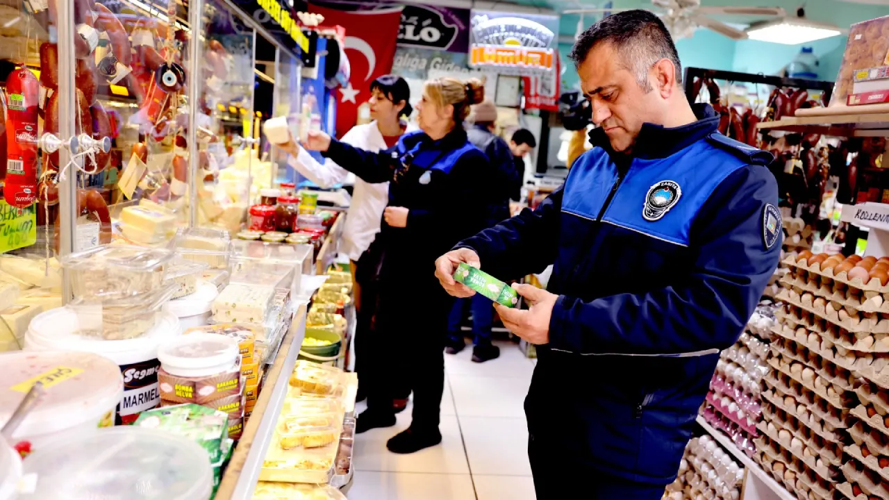 Bayraklı’da Ramazan Ayı Öncesi Gıda Denetimi (5)