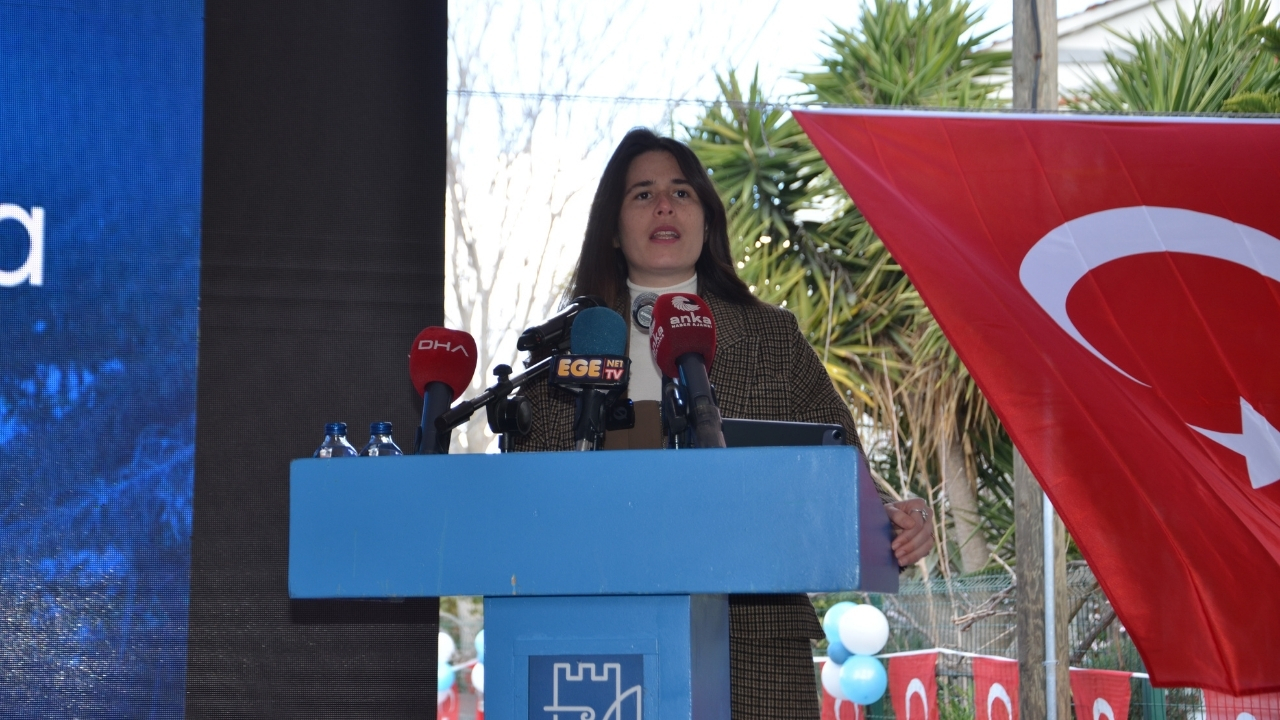 Çeşme Belediye Başkanı Lal Denizli