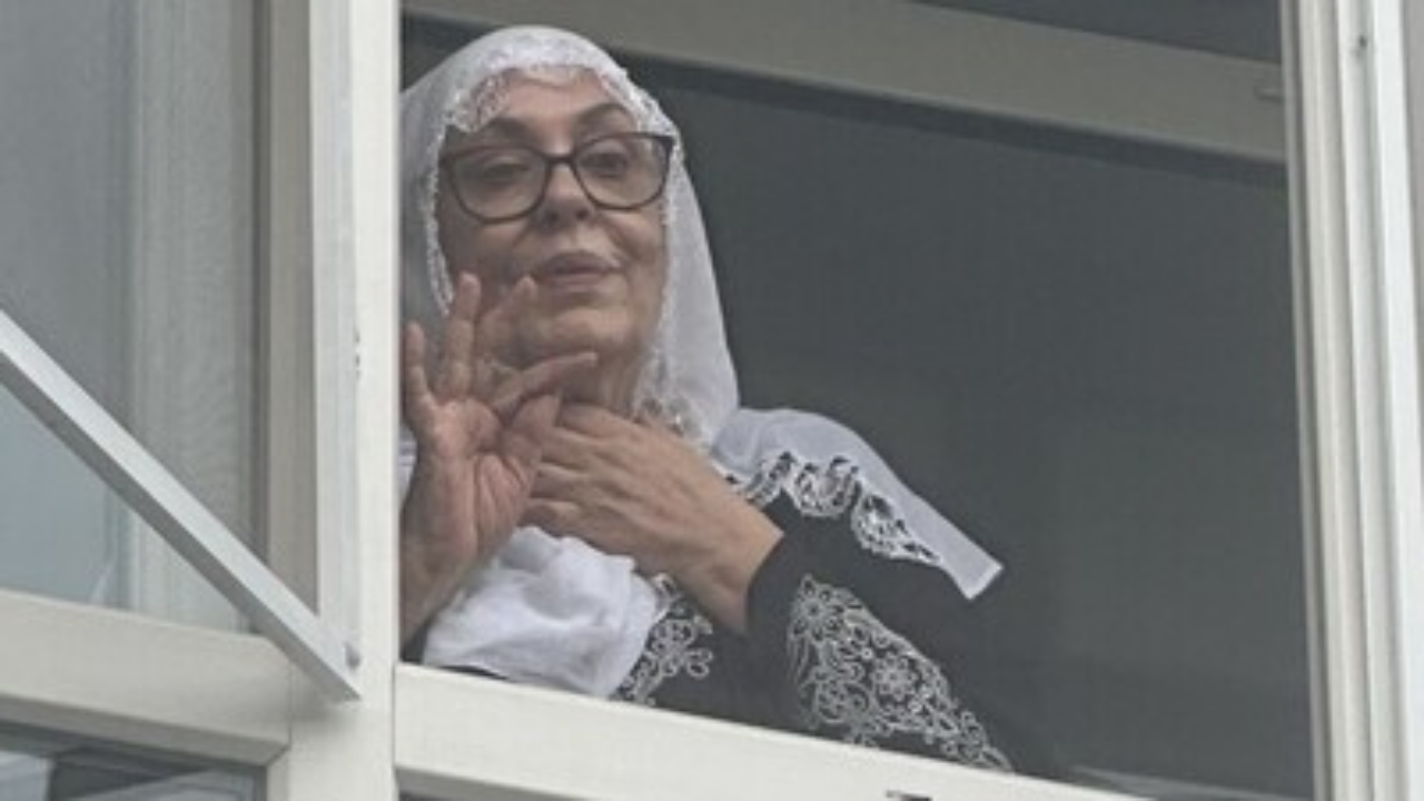 Ferdi Tayfur'un Eski Eşi Necla Nazır Hastaneye Kaldırıldı! (3)