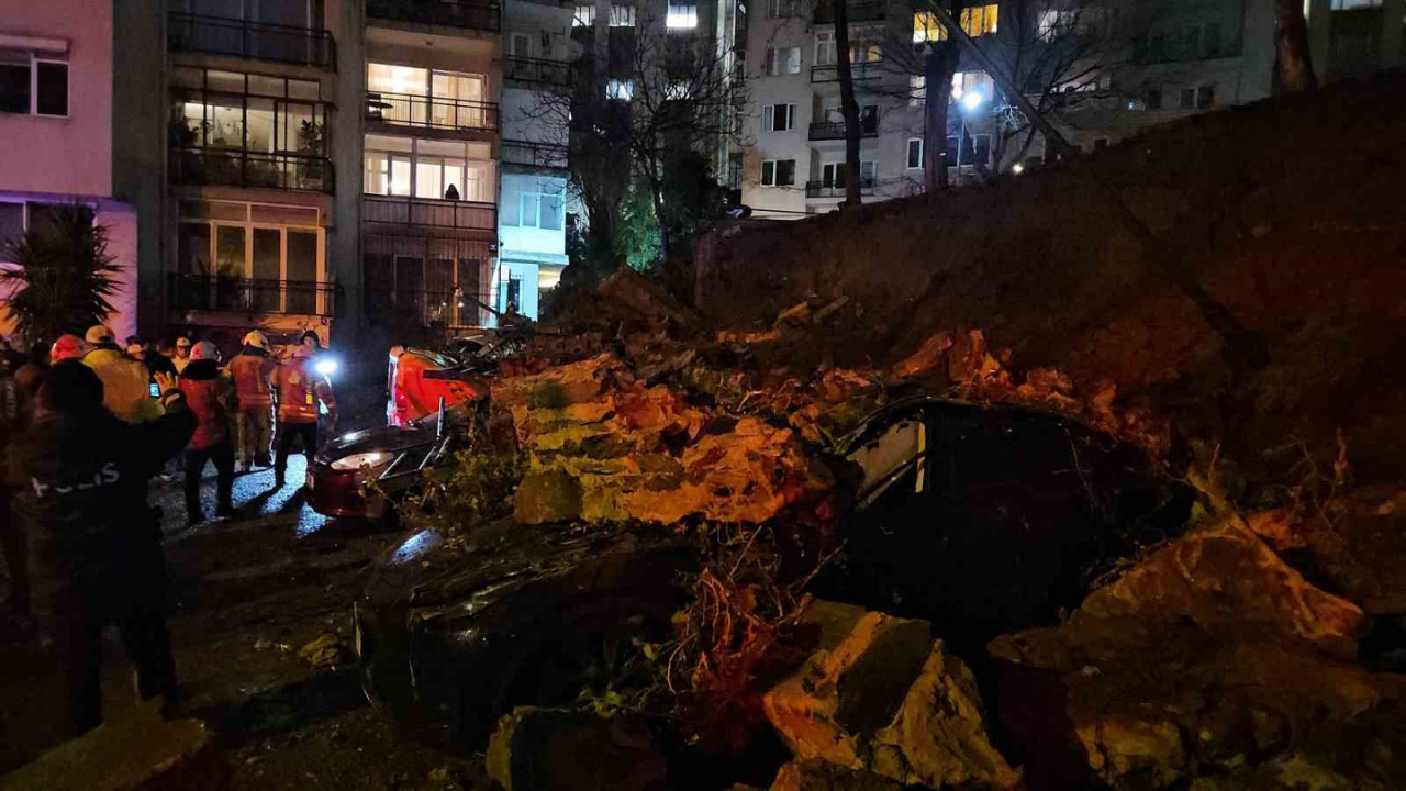 Istinat Duvarı Çöktü