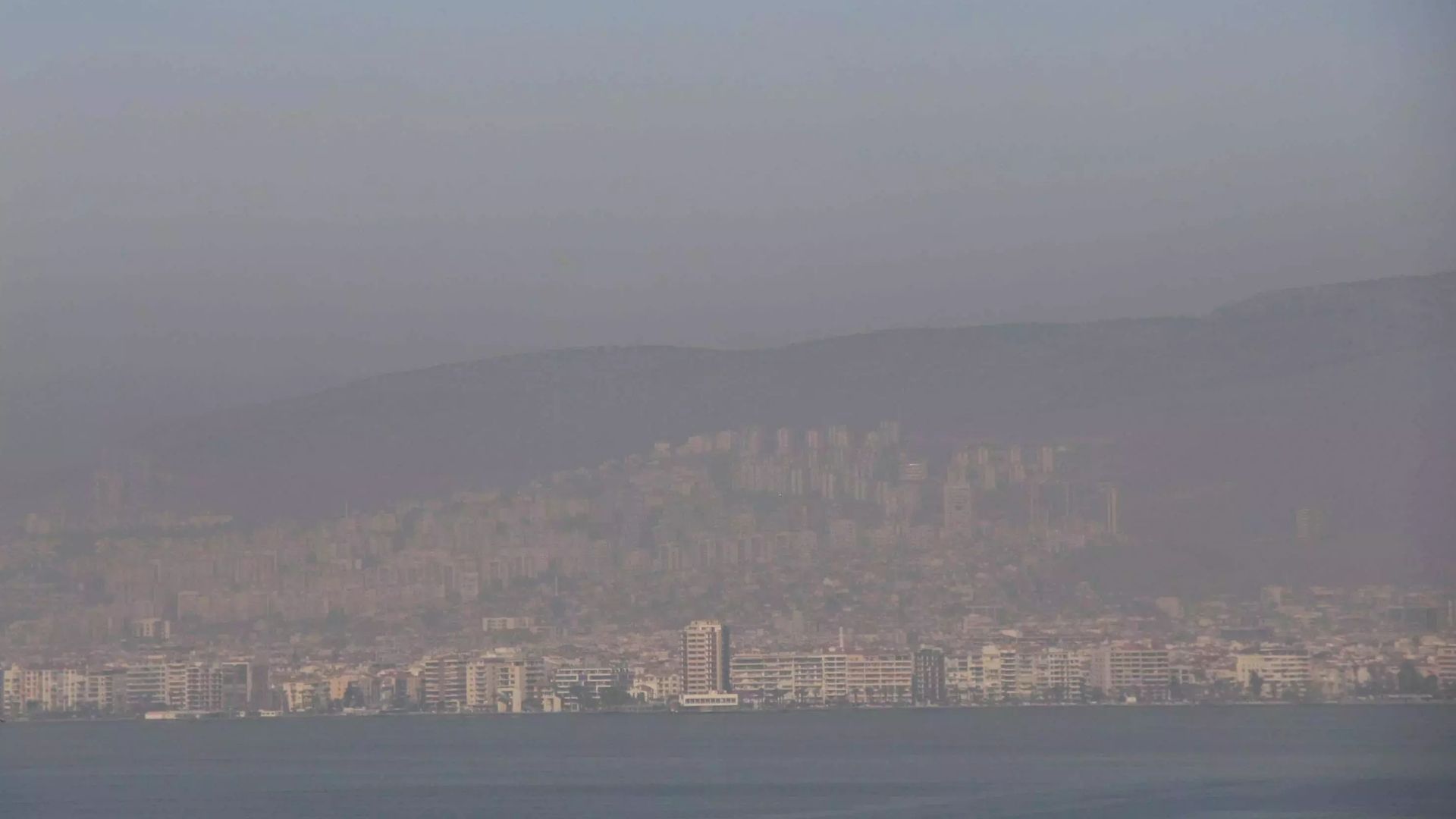 İzmirlilere Sorduk İzmir'in Havası İstanbul Ve Ankara'dan Daha Kirli! Sebebi Ne (3)