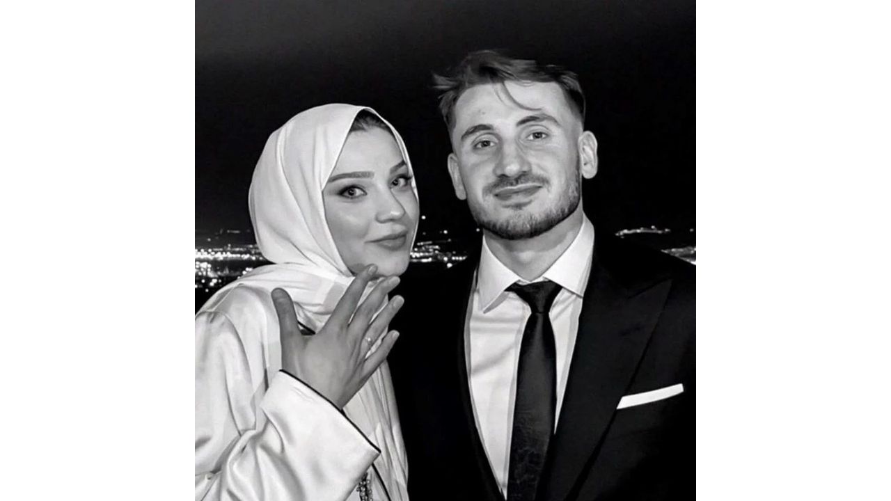 Kerem Aktürkoğlu'ndan Nişanlısına Romantik Jest! (4)