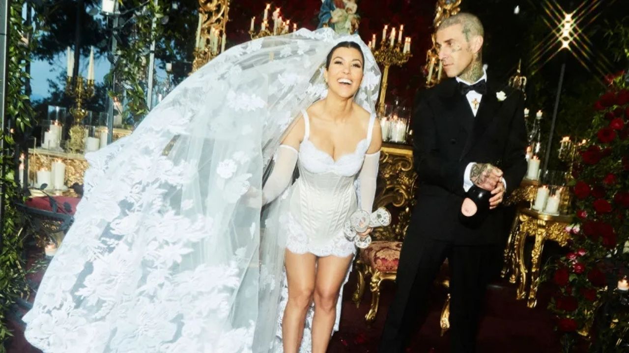 Kourtney Kardashian’ın 15 Yaşındaki Oğlu Baba Oldu Iddiası!