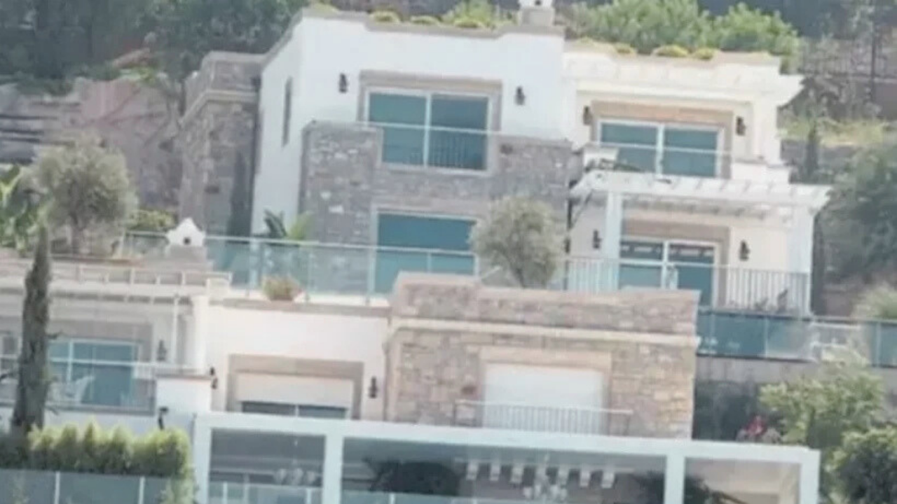 Lüks Villasında Yok Yok