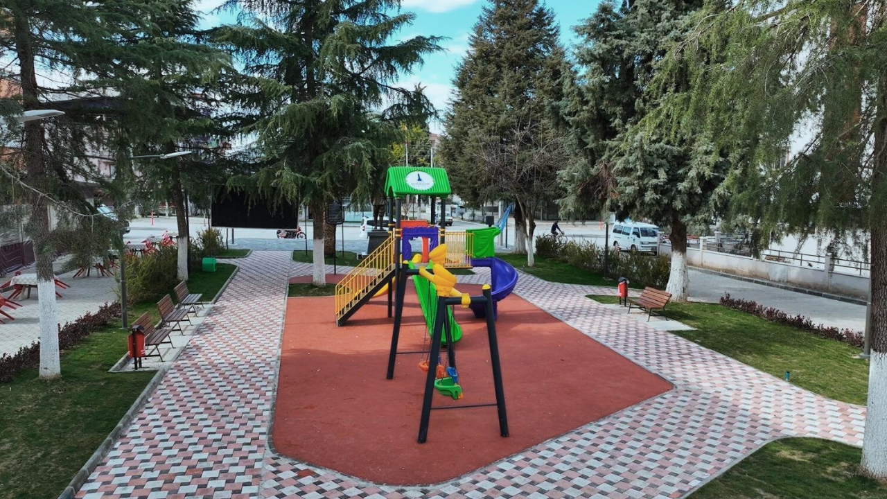 Modern Spor Sahaları Ve Yeşil Alanlar