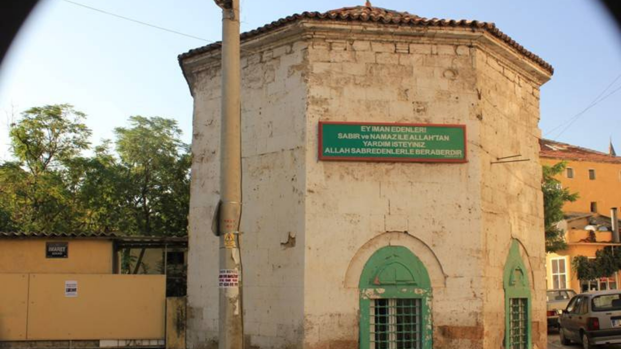 Mühürlü Sultan Türbe