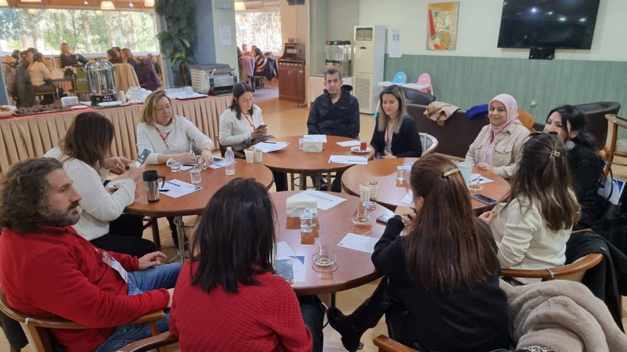 Ogretmenlere Egitim (1)