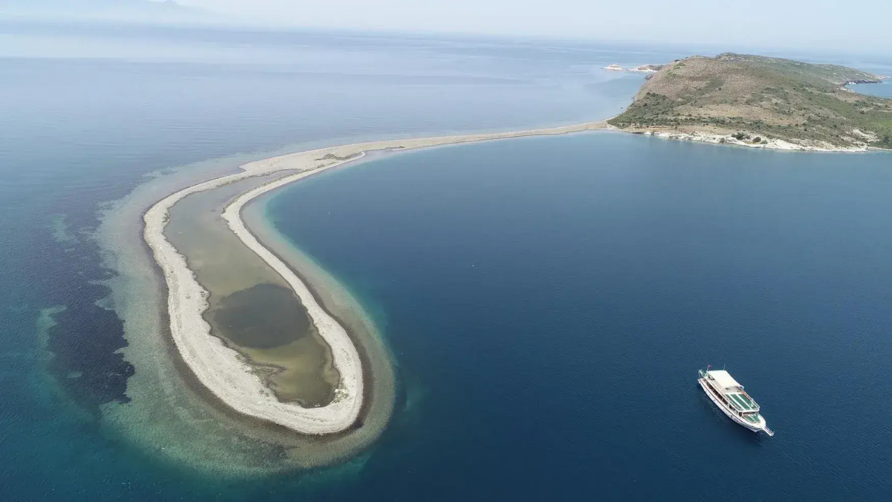 Orak Adası