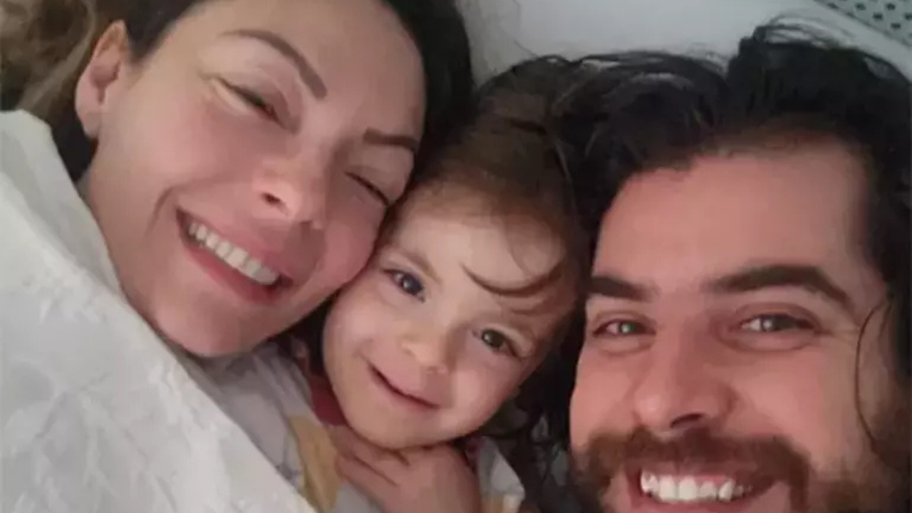 Özge Özder Ve Sinan Güleryüz'ün Kızları Luna 4 Yaşında! (2)