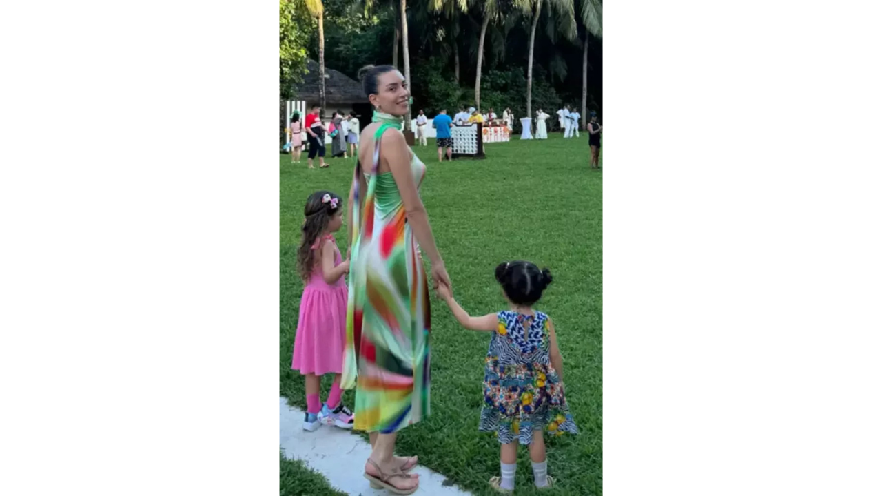Sinem Kobal Maldivler'den Paylaştı! Sosyal Medyadan Beğeni Yağdı (2)