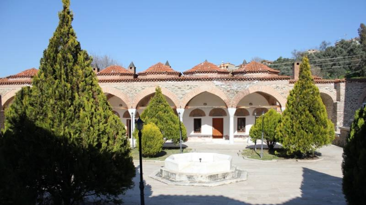 Tire Medrese3
