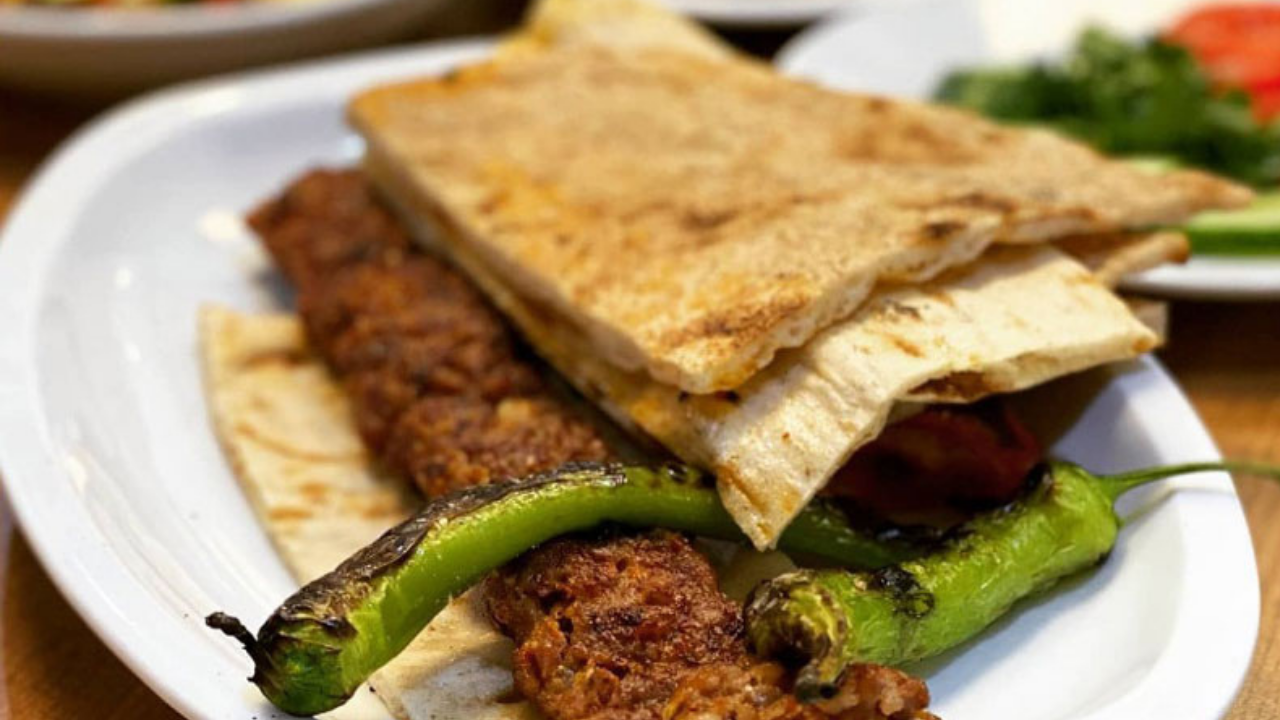 Üstat Kebab