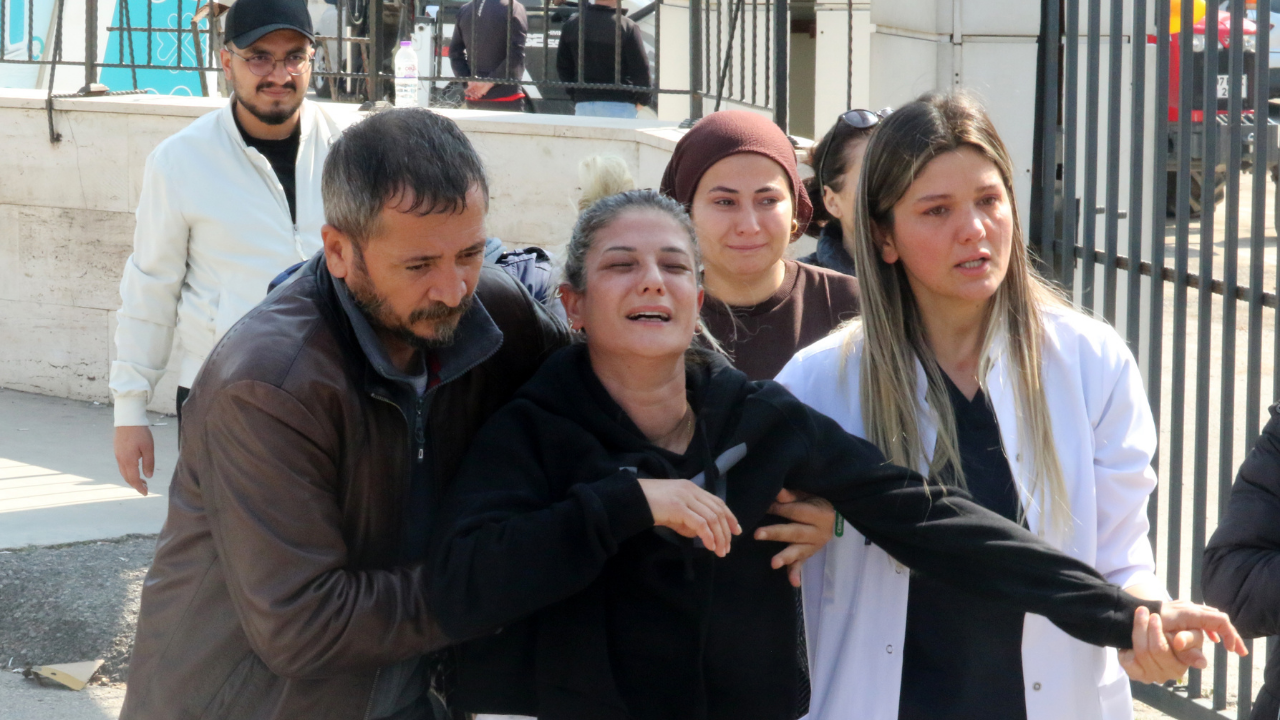 2 Ay Önce Evlendiği Hemşire Eşini Satırla Öldürdü3