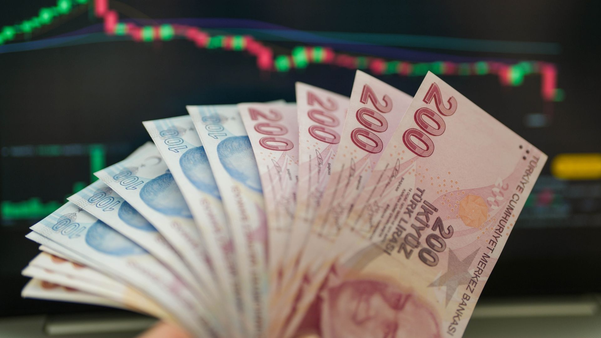 Konut ve ihtiyaç kredisi kullanacaklar dikkat: Merkez Bankası kararı sonrası faizler düşecek mi?