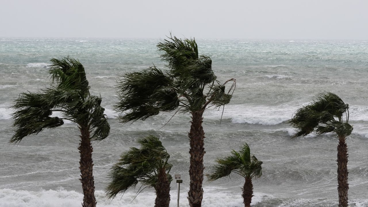 İzmir’de yeni haftada yağış bekleniyor: Meteoroloji gün gün açıkladı!