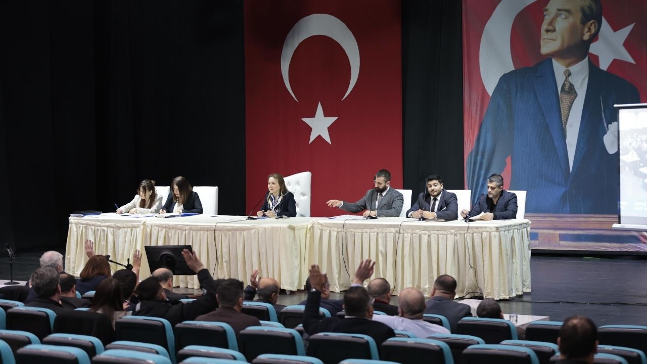 Konak Akilli Şehi̇r Adimi