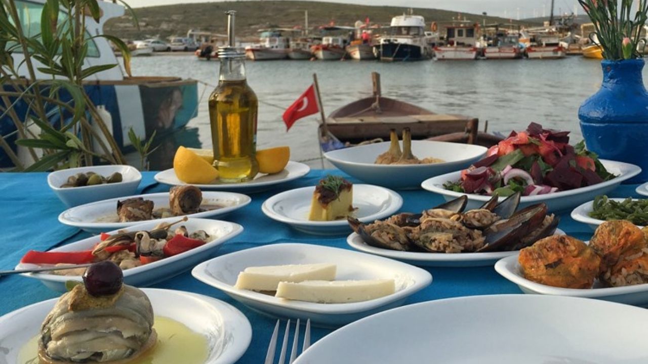 Çeşme Yemek Sofra