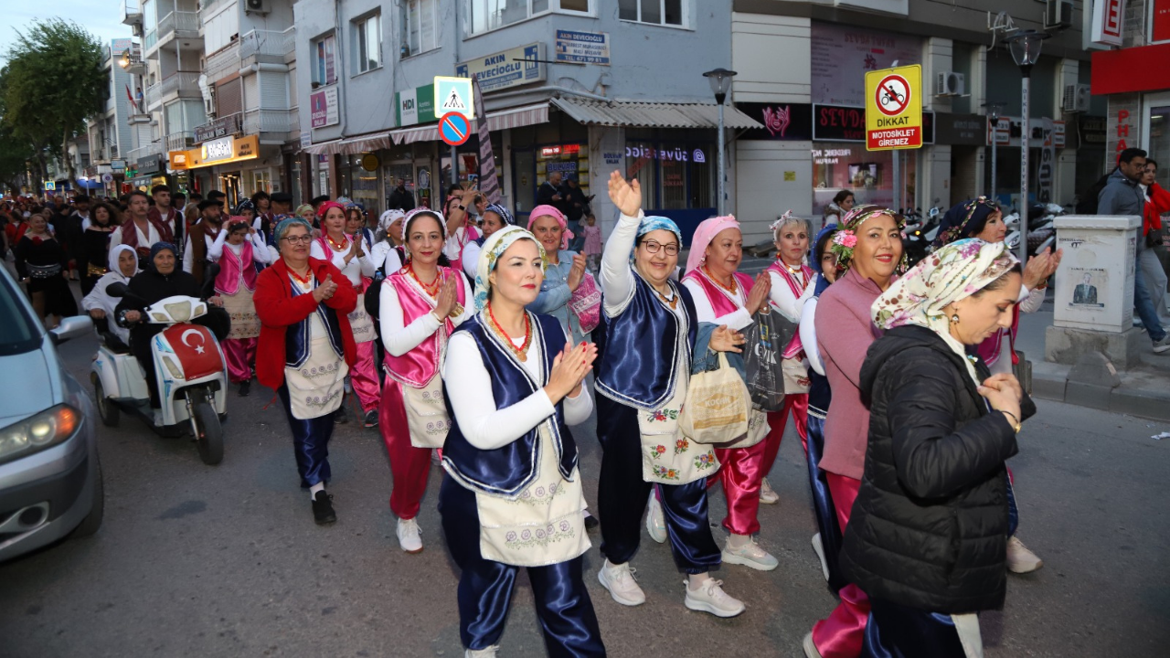 Dikili Dünya Dans Günü5