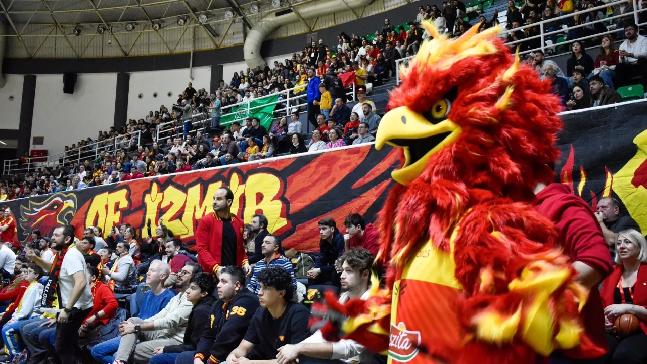 Goztepe Basketbol Takiminin Maskotu Kanka Kimdir Ilk Macinda Gozaltina Alinan Maskot Olay Yaratti.png