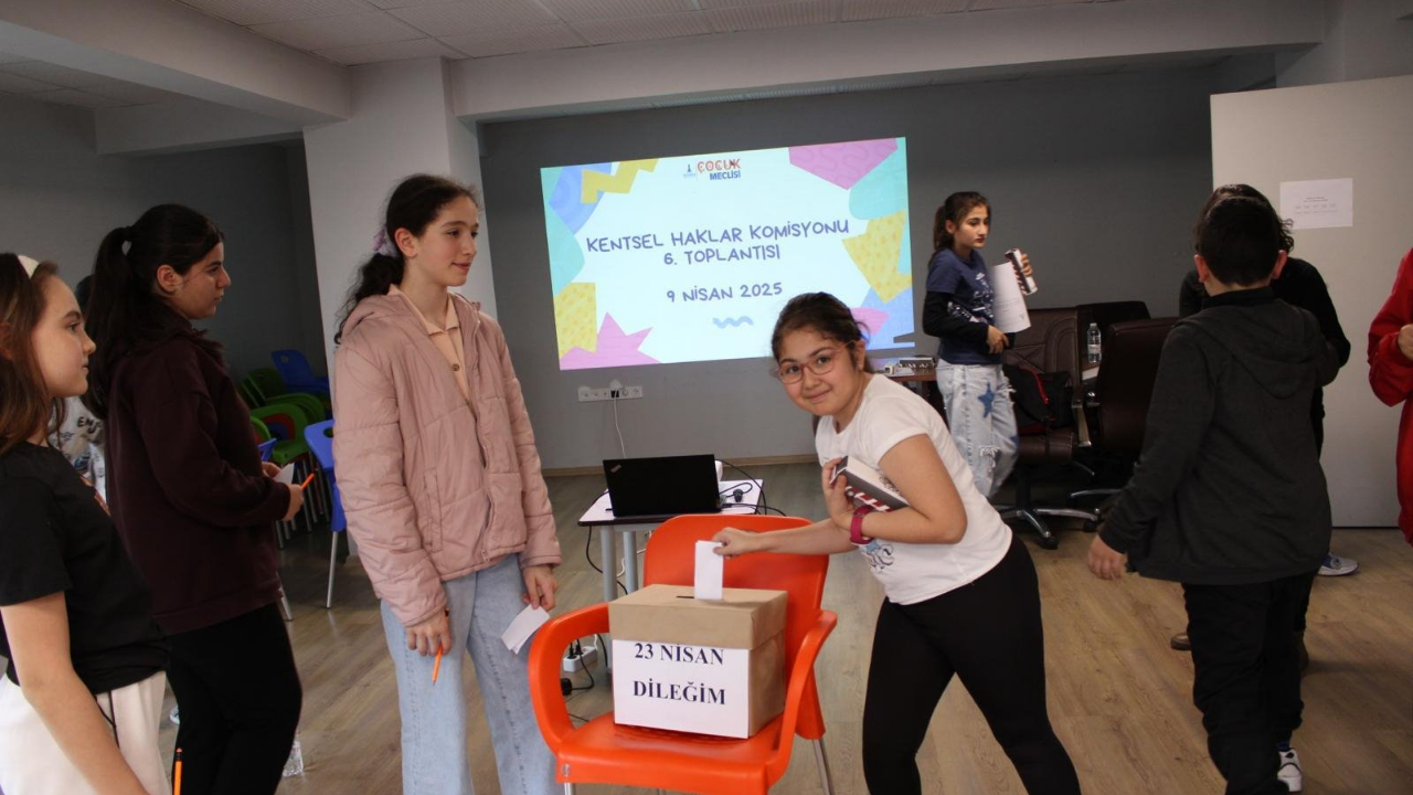Izmir Çocuk Meclisi (3)