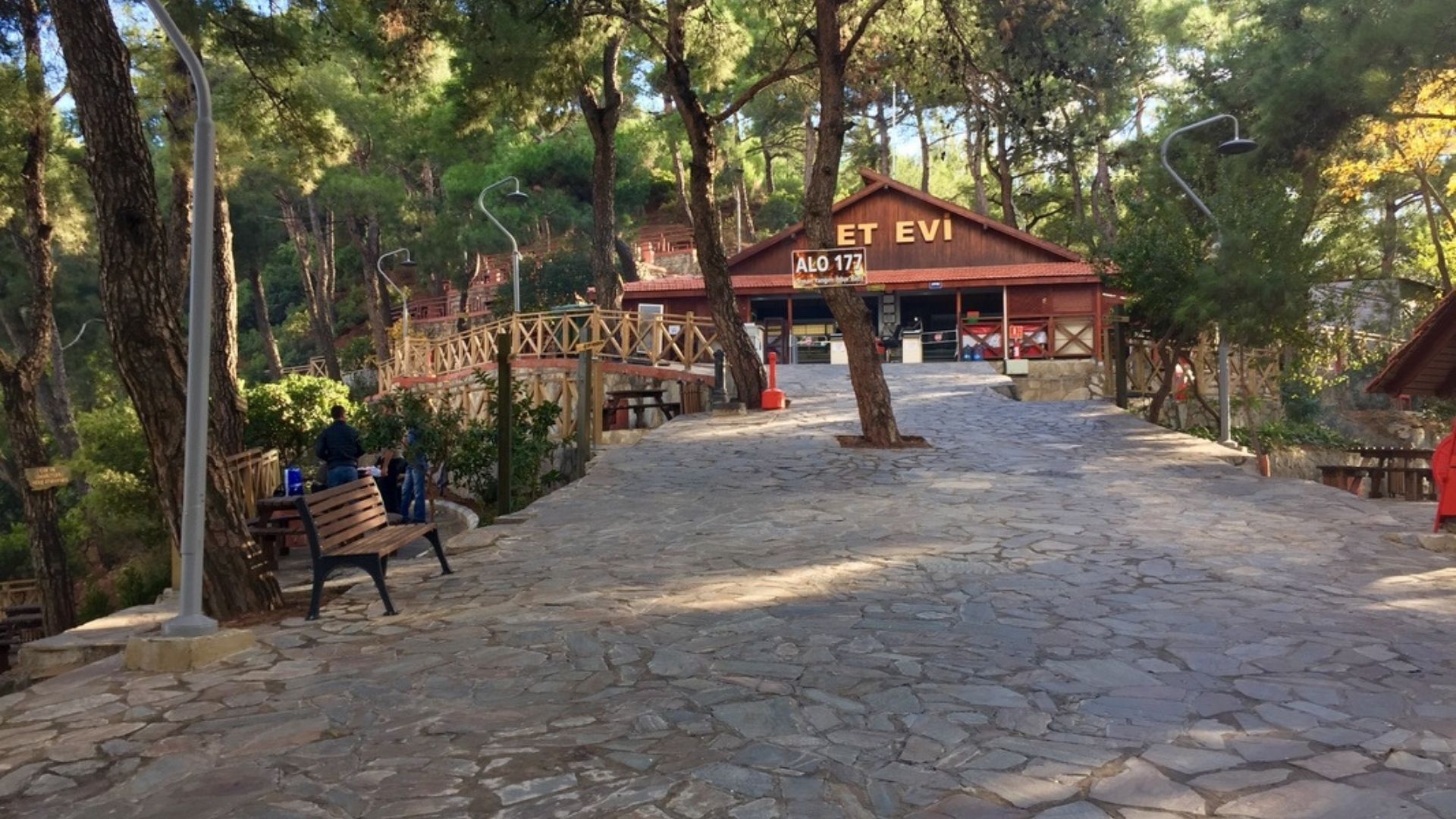 İzmir'de Doğayla Iç Içe Gün Piknik Alanlarına Yoğun Ilgi! (4)