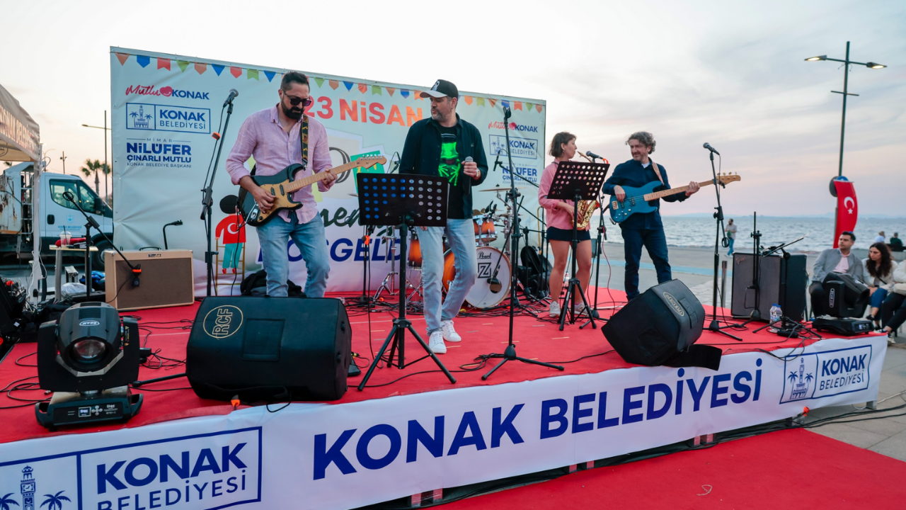Konak 23 Nisan5