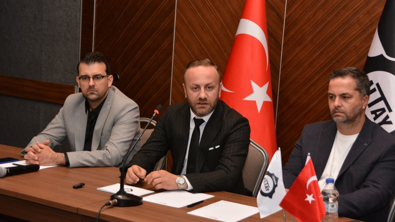 Altay Başkan-1