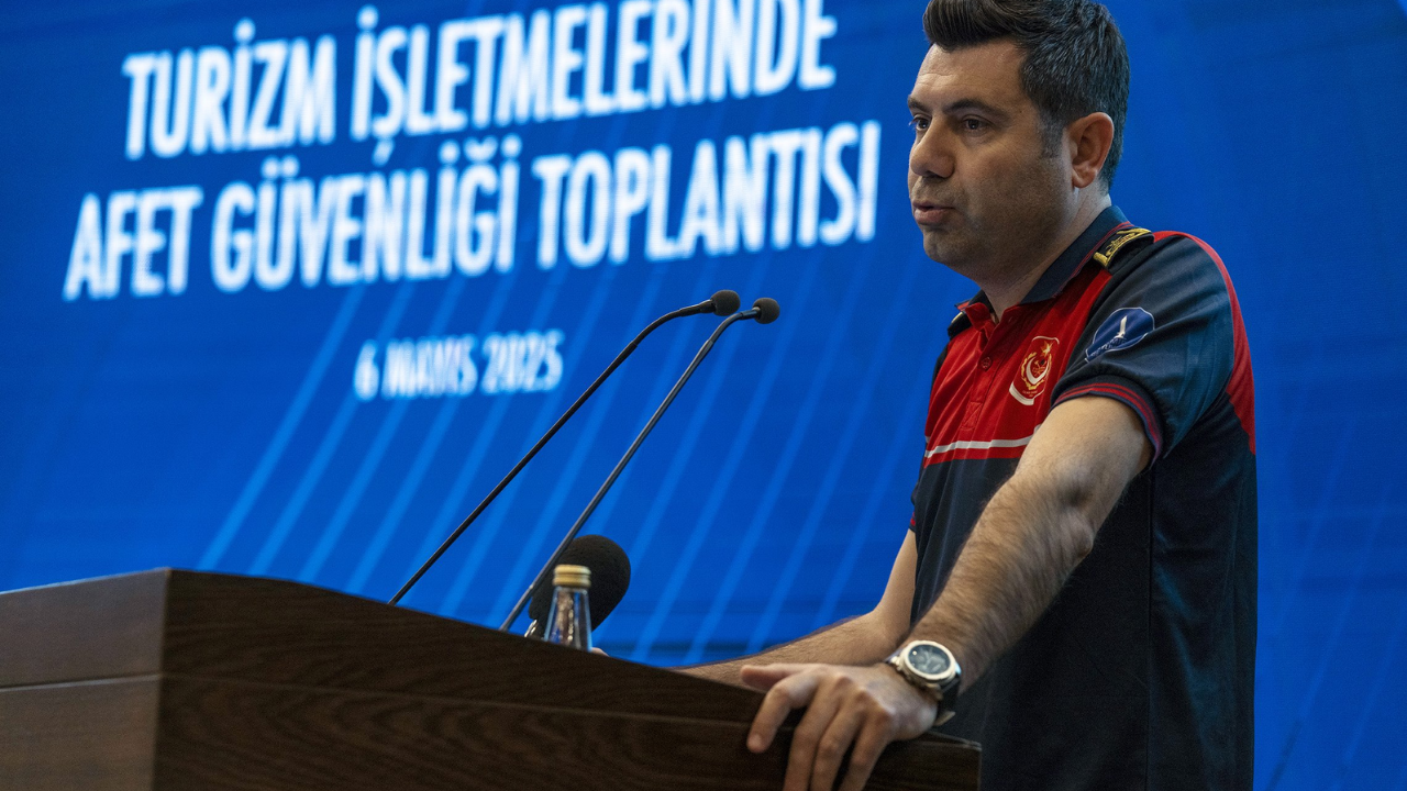 Izmir Turizm Afet (1)