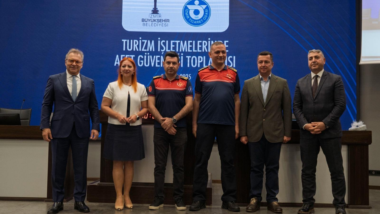 Izmir Turizm Afet (3)