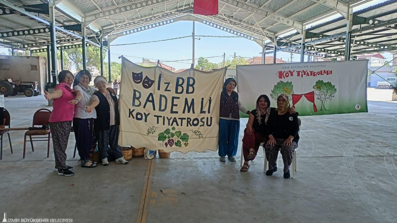 İzmir’de Dünya Çiftçiler Günü Çoşkusuu