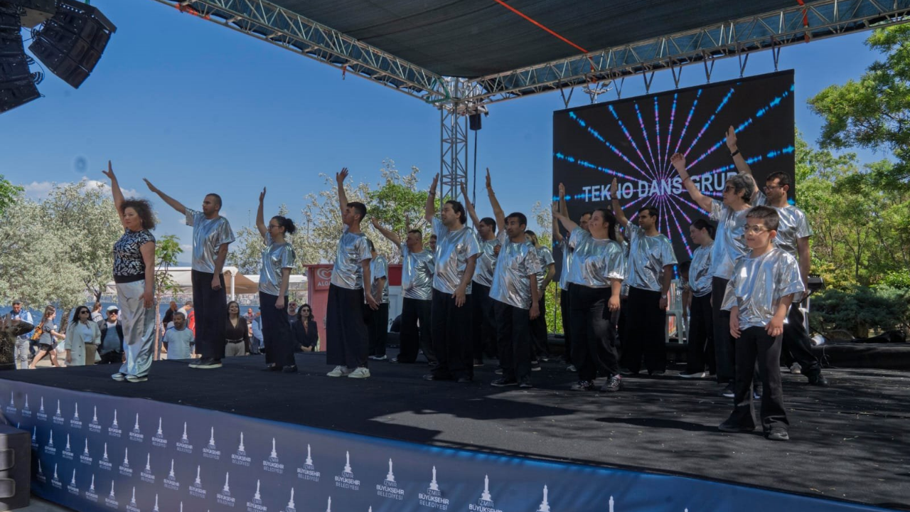 İzmir’de Engelliler Günüü-1