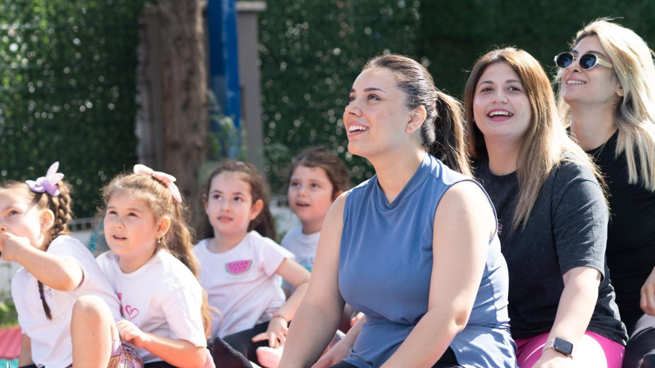 Izyuva Anneler Günü (1)