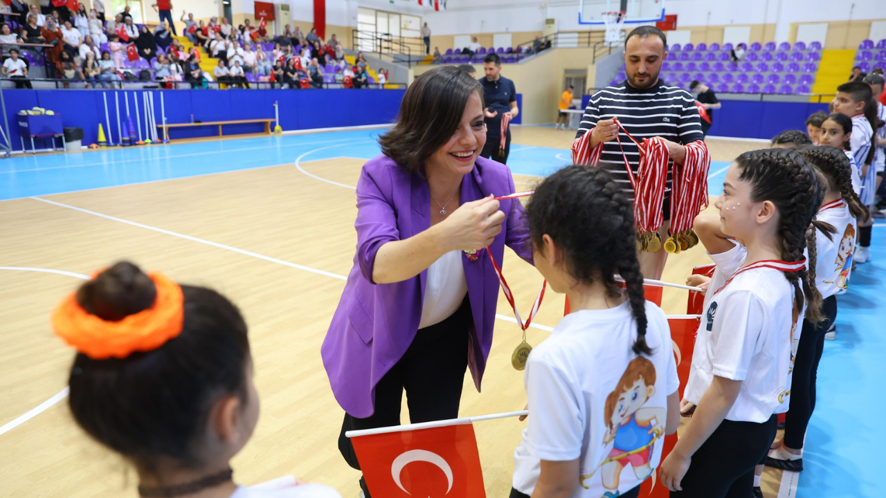 Karabağlar 19 Mayıs (1)